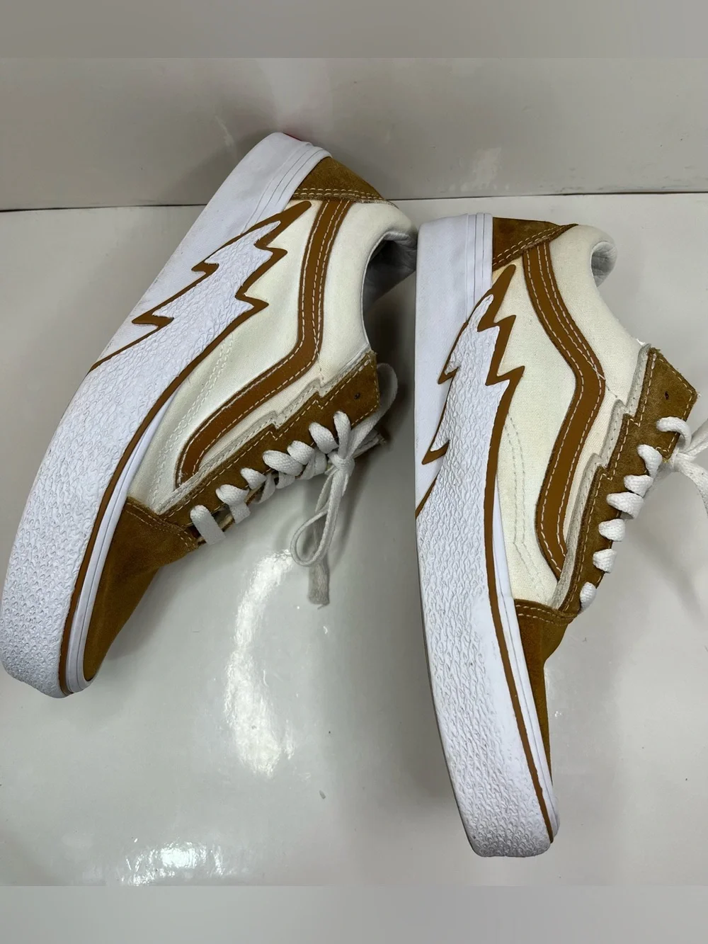 Vans Old Skool Bolt Unisex US M6.5/W8 Skate Shoes Cathay Spice White Sneakers